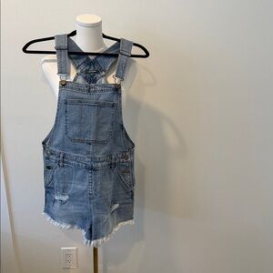Wild Fable Distressed Denim Short Overalls Small